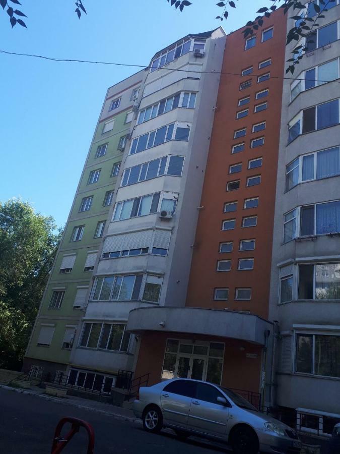 Large 2-Bedroom Apartament In The Center Kişinev Dış mekan fotoğraf