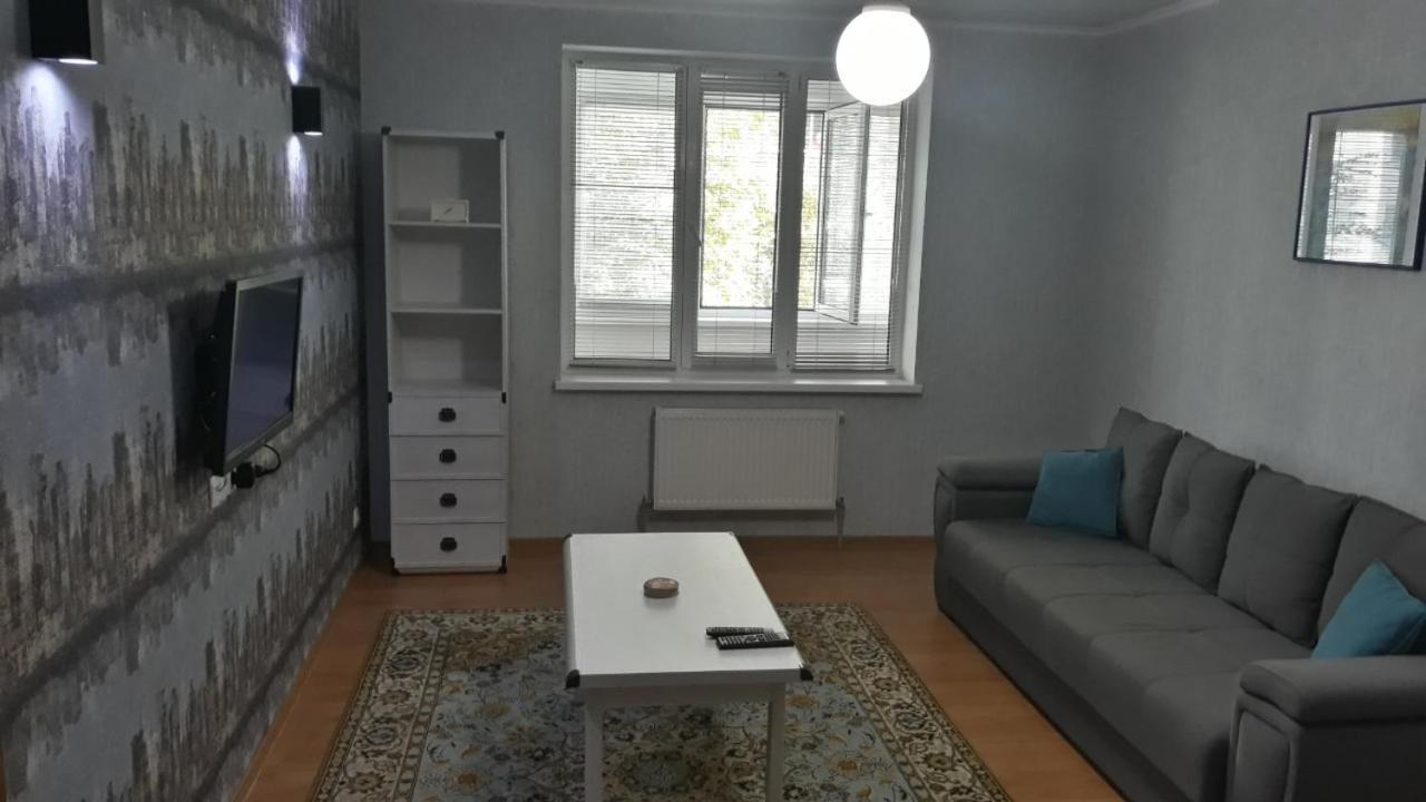 Large 2-Bedroom Apartament In The Center Kişinev Dış mekan fotoğraf